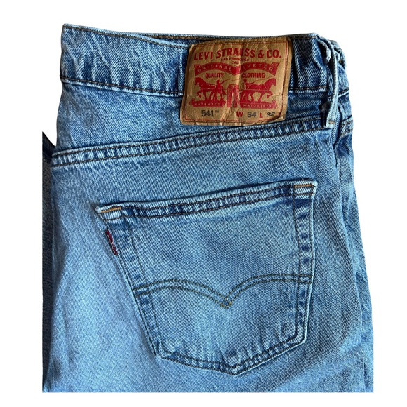 LEVI'S 541™ ATHLETIC TAPER FIT MEN'S JEANS SIZE W34 L32 - Picture 4 of 7